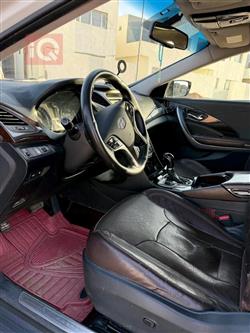 هيونداي أزيرا